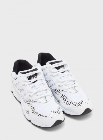 Logo Detailed 850 Sneakers White