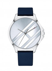 Women's Water Resistant Leather Analog Watch 1781964