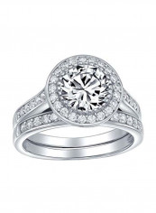 925 Sterling Silver Cubic Zirconia Studded Engagement Ring