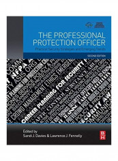 The Professional Protection Officer Paperback English by Sandi J. Davies