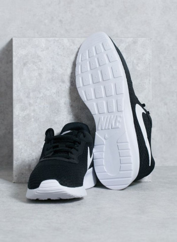Tanjun Trainer Shoes Black