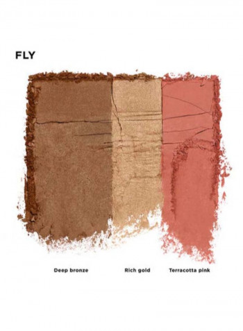 Stay Naked Threesome Bronzer, Highlighter, Blush Fly