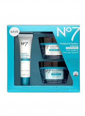Protect And Perfect Intense Advanced Skincare Serum Kit