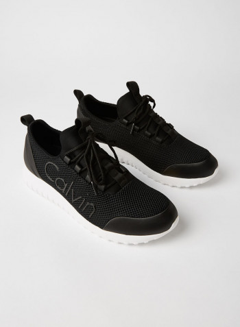 Mesh Sneakers Black