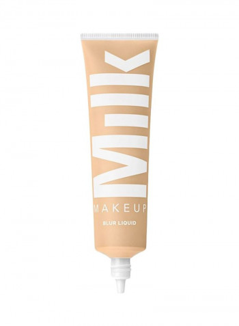 Blur Liquid Matte Foundation Medium Light