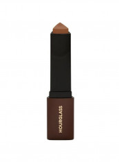 Vanish Seamless Finish Foundation Stick Golden Almond