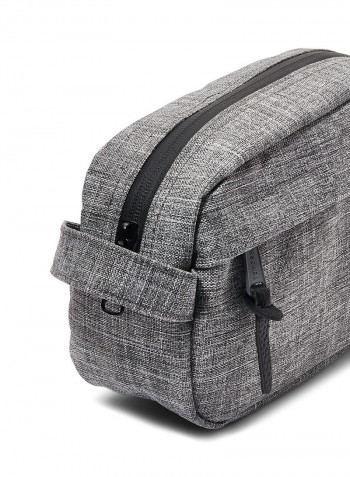 Chapter Travel Kit Raven Crosshatch