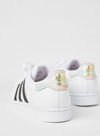 Superstar Sneakers White