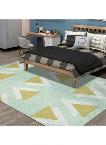 1-Piece Simple Triangles Patterned Rectangle Non-Slip Floor Rug Green/White/Yellow 120x160cm