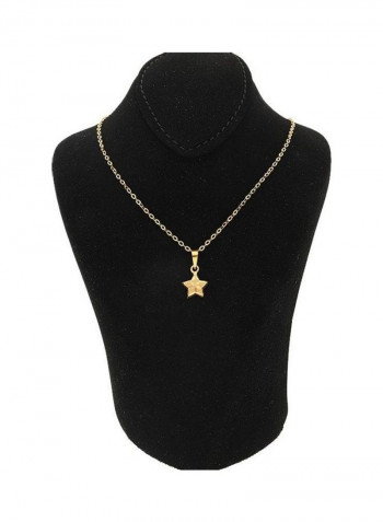 Chain Necklace With Star Pendant
