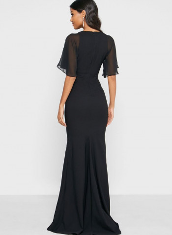 Key Hole Neck Detail Dress Black
