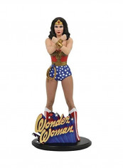 DC Gallery Wonder Woman TV Series PVC Figure 11x7x4inch