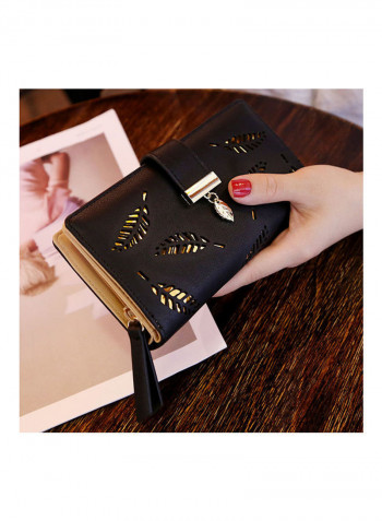 Hollow Leaves Pattern Wallet أسود