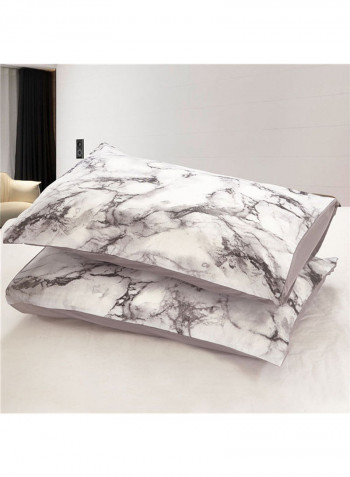 4-Piece Fitted Sheet And Bed Sheet And 2-Piece Pillowcases Bedding Set Microfiber White/Black 40x5x30cm
