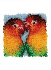 Lovebirds Latch Hook Kit Green/Yellow/Red reviews Lovebirds Latch Hook Kit Green/Yellow/Red