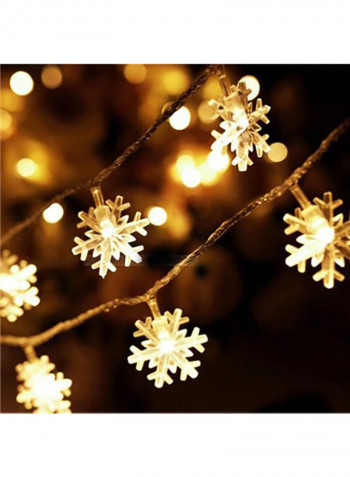 40 LED Snow Flakes String Fairy Light White 13x13centimeter