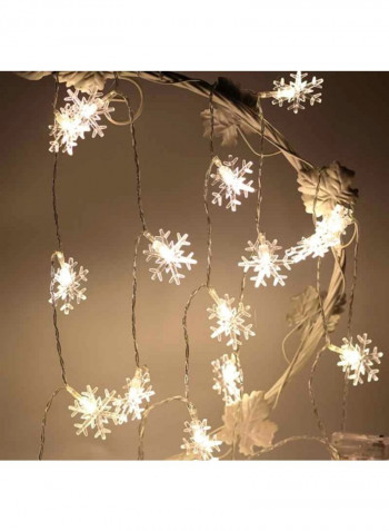 40 LED Snow Flakes String Fairy Light White 13x13centimeter