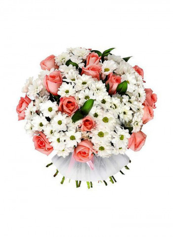 Rain Forest Rose Bouquet White/Pink/Green
