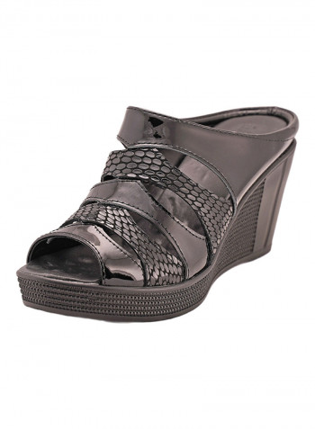 092-2007 Peep Toe Wedge Sandals Black