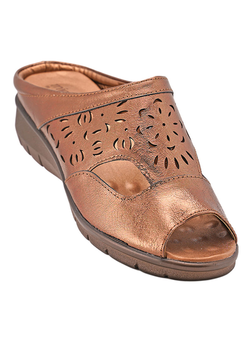 092-1985 Metallic Peep Toe Wedge Sandals Bronze