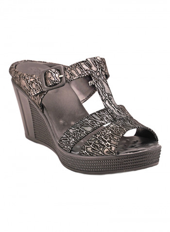 092-2005 T-Strap Wedge Sandals Black/Silver