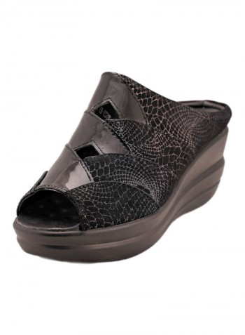 Slip-On Wedge Sandals Black