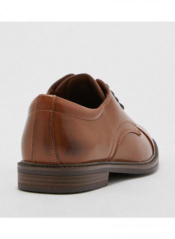 Lace Up Oxford Shoes Brown
