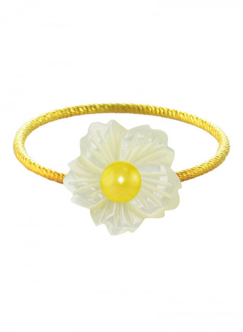 18 Karat Gold Flower Design Mother Of Pearl Ring