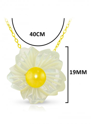 18 Karat Solid Yellow Gold 19 mm Flower Shape Mother Of Pearl With 6-7 mm Pearl Pendant Necklace