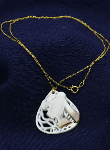 18 Karat Gold Lady Face Drop Shape Mother Of Pearl Pendant Necklace
