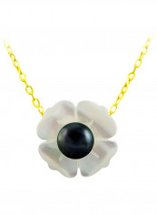 18 Karat Solid Yellow Gold 13 mm Mother Of Pearl Flower Shape With 4 mm Pearl Pendant Necklace