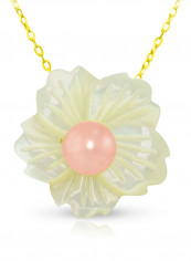 18 Karat Solid Yellow Gold 19 mm Flower Shape Mother Of Pearl With 6-7 mm Pearl Pendant Necklace