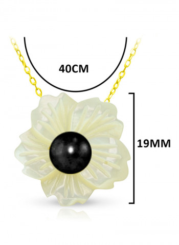 18 Karat Solid Yellow Gold 19 mm Flower Shape Mother Of Pearl With 6-7 mm Pearl Pendant Necklace