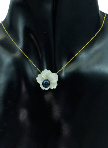 18 Karat Solid Yellow Gold 19 mm Flower Shape Mother Of Pearl With 6-7 mm Pearl Pendant Necklace