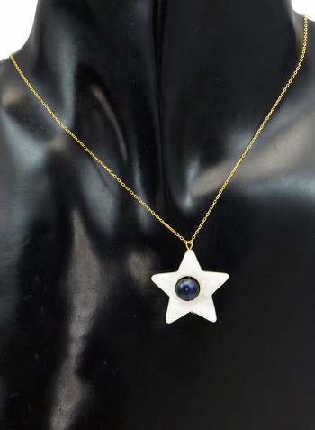 18 Karat Solid Yellow Gold Mother Of Pearl With 6-7 mm Star Shape Pendant Necklace