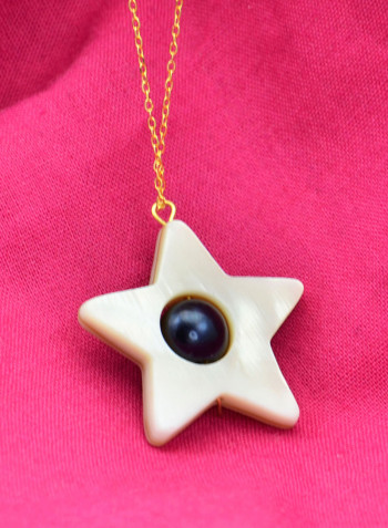 18 Karat Solid Yellow Gold Mother Of Pearl With 6-7 mm Star Shape Pendant Necklace