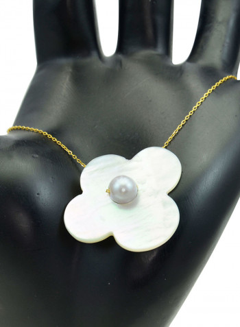 18 Karat Solid Yellow Gold Mother Of Pearl With 7 mm Flower Shape Pearl Chain Bracelet