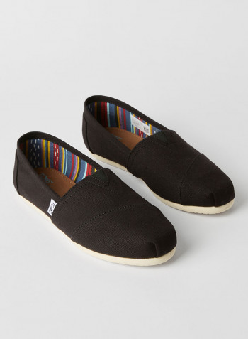 Comfortable Wear Slip-Ons Black