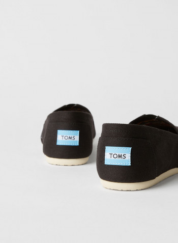 Comfortable Wear Slip-Ons Black