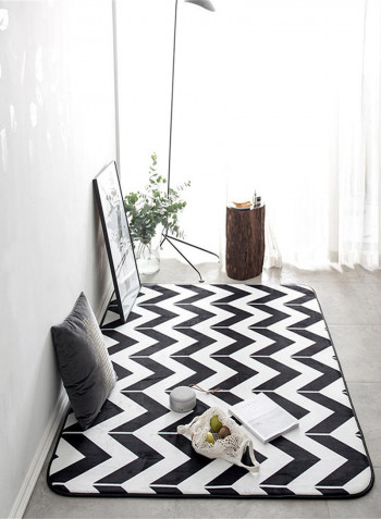 Wave Pattern Anti-Skid Living Room Floor Mat White/Black 95 x 95centimeter