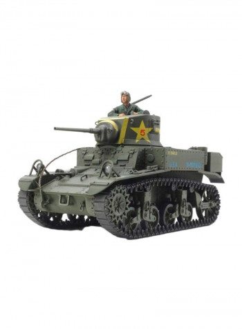 Light Tank Model Kit TAM35360