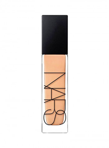 Natural Radiant Liquid Foundation Vallauris