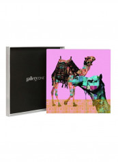 Camel Couple Wall Art Pink/Gold 35x35centimeter
