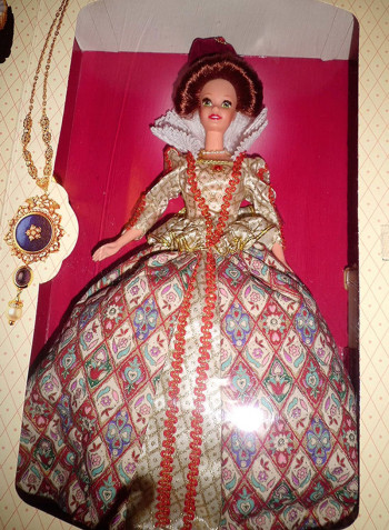 Elizabethan Queen The Great Era Collection Doll 14.2 x 10.2 x 3.4cm