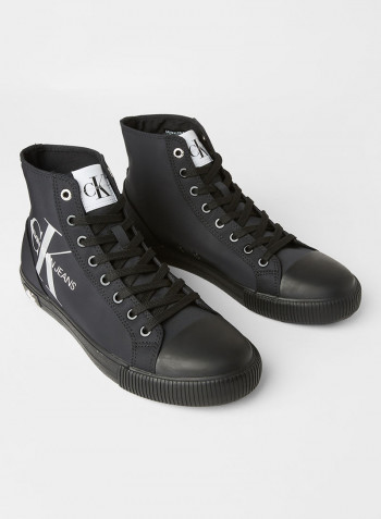 Vulcanized High Top Lace Up Sneakers Full Black