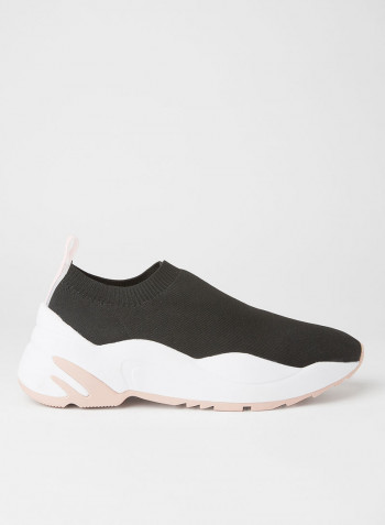 Moments Slip-Ons أسود